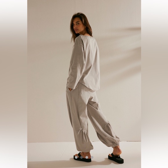 NWT Free People Co-ord set in Stone- size LARGE - Picture 4 of 6